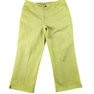 Norm‎ Thompson Women Capri Pants Size 34W Light Green Stretch Straight Leg